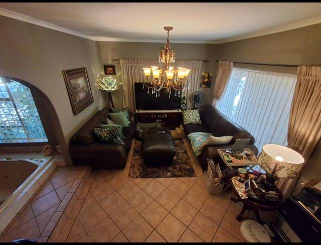 3 BEDROOM HOUSE FOR SALE IN MULBARTON